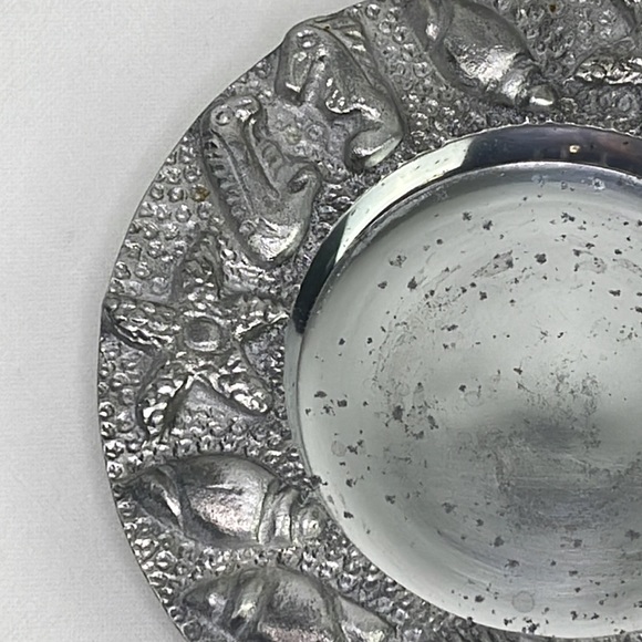 Large Silver Shell Candle Holder - Picture 4 of 6